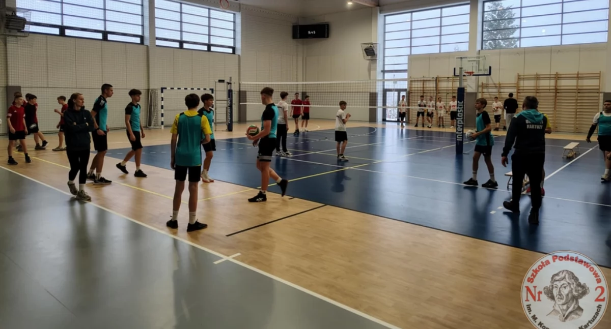 Siatkówka, Młodzi siatkarze rywalizowali Kartuzach Emocje wysoki poziom sportowy - zdjęcie, fotografia