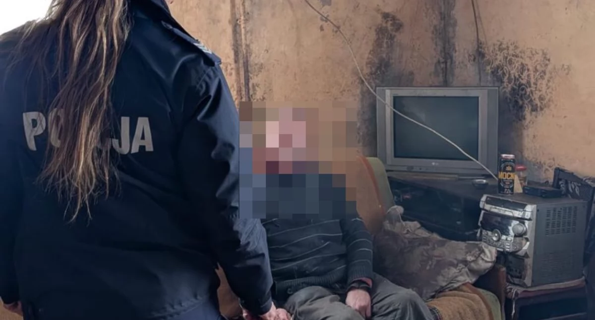 Kronika policyjna, Policjantka sprawdziła potrzebują pomocy czujność czasie mrozów - zdjęcie, fotografia