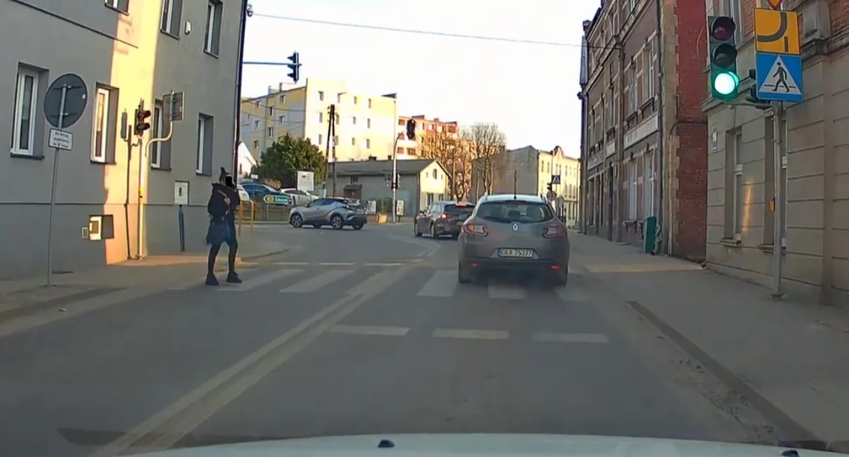 Interwencje, Telefon ręku czerwone światło głową Niebezpieczna pasach - zdjęcie, fotografia