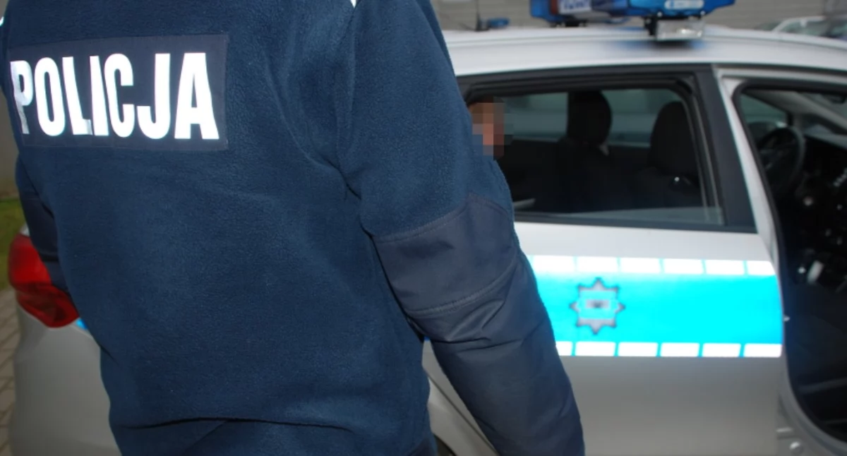 Kronika policyjna, Sprawca przemocy domowej zatrzymany przez kartuskich policjantów - zdjęcie, fotografia