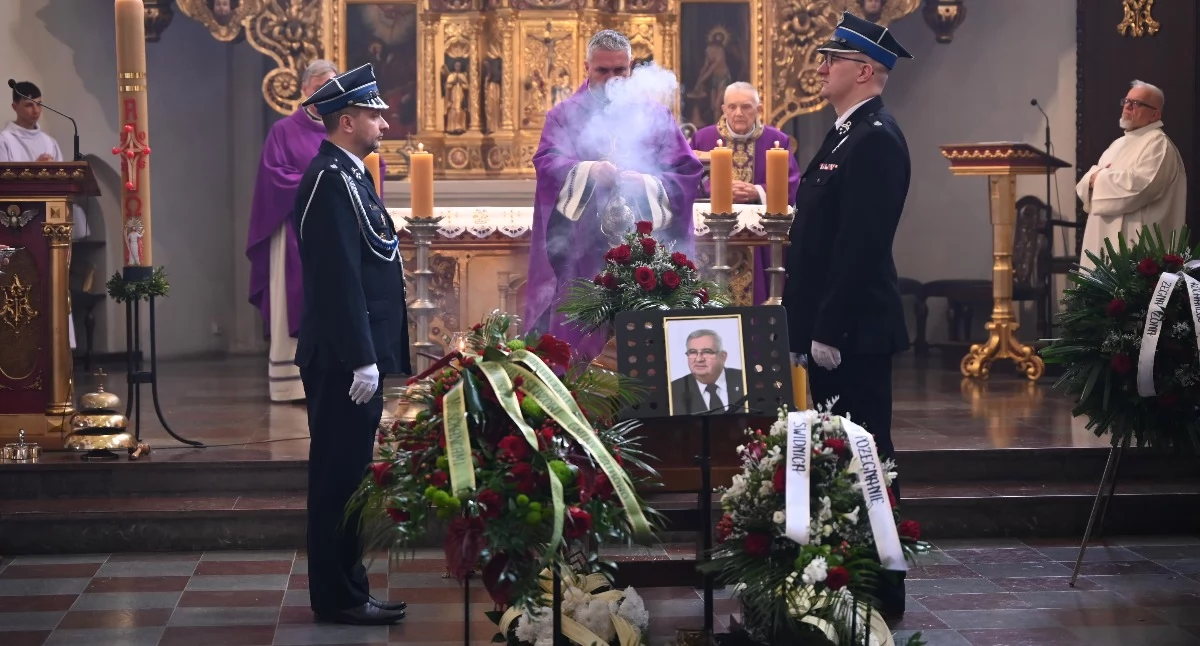 Odeszli od nas..., Ostatnia droga byłego burmistrza wicestarosty Jerzego Żurawicza - zdjęcie, fotografia