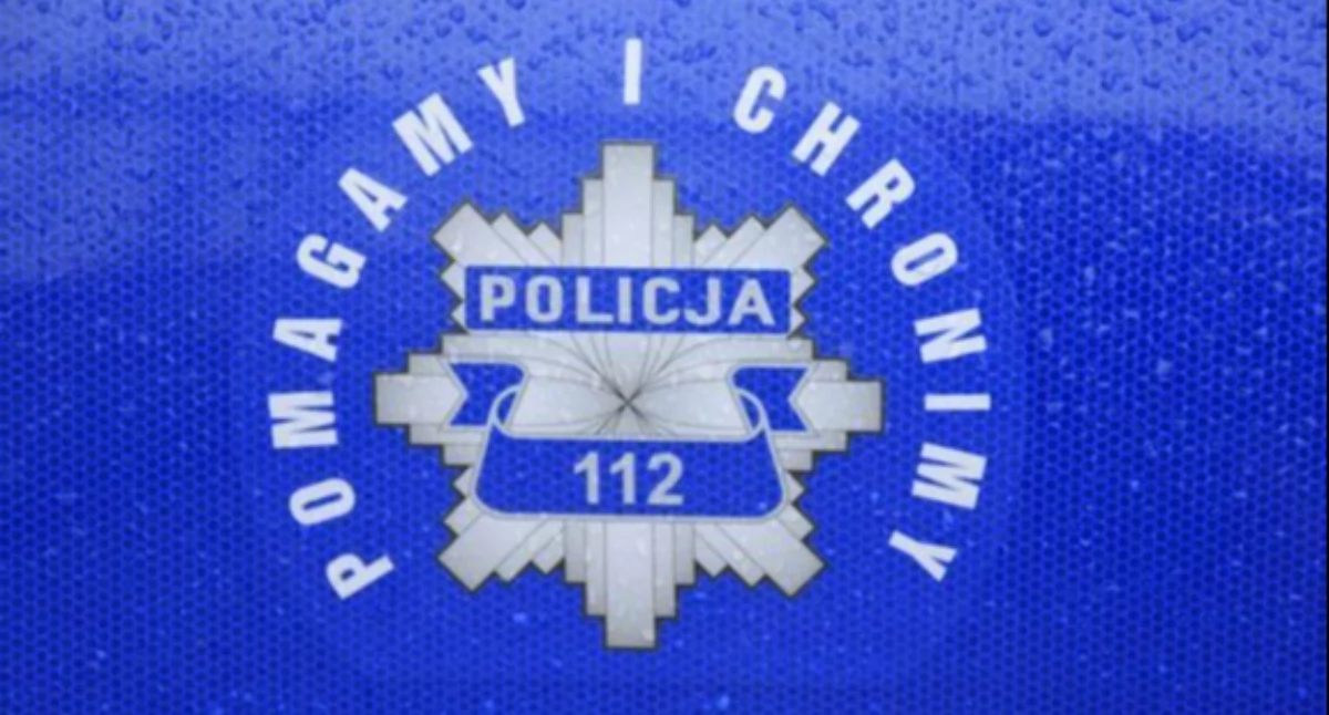Kronika policyjna, alkohol aucie sklepem chwilę później ruszył drogę Zatrzymała policja - zdjęcie, fotografia