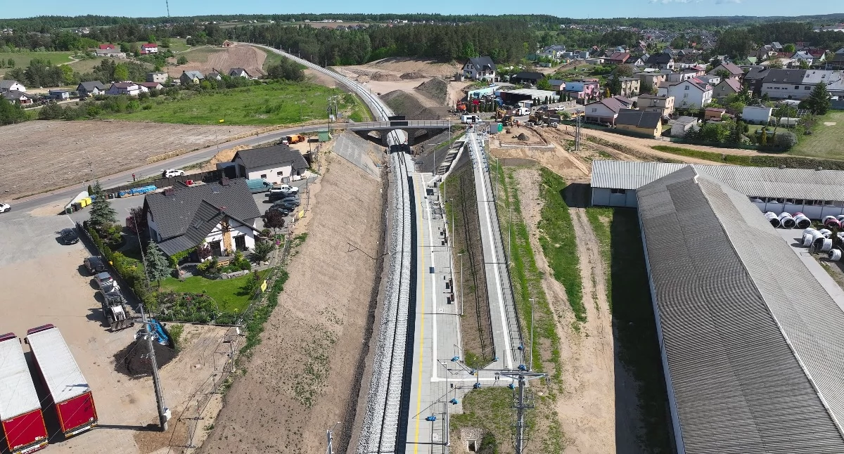 Transport, ponad latach pociągi wróciły trasę Somonino Kartuzy Pierwsze składy wyjechały dziś - zdjęcie, fotografia
