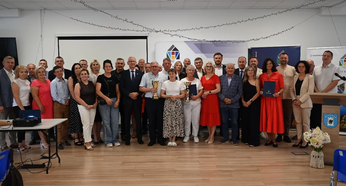 Tu mieszkamy, Najpiękniejsze zagrody powiatu kartuskiego wybrane Znamy laureatów konkursu „Piękna Wieś 2026” - zdjęcie, fotografia
