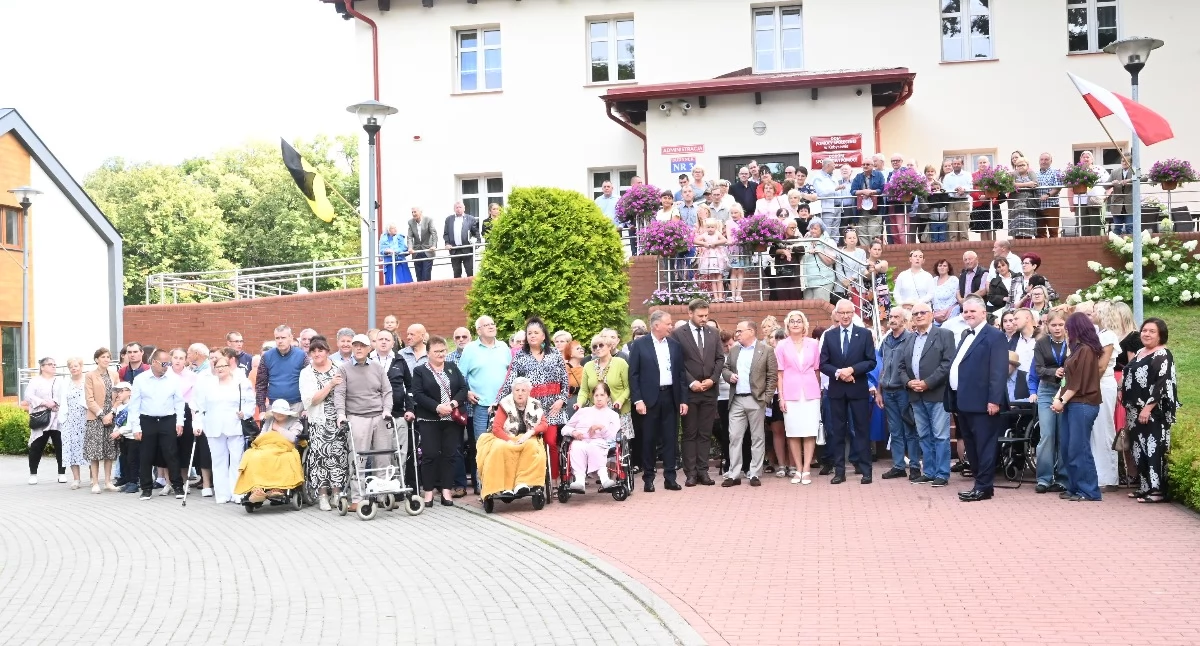 Pomoc społeczna, socjalna, troski drugiego człowieka Jubileusz Kobysewie - zdjęcie, fotografia