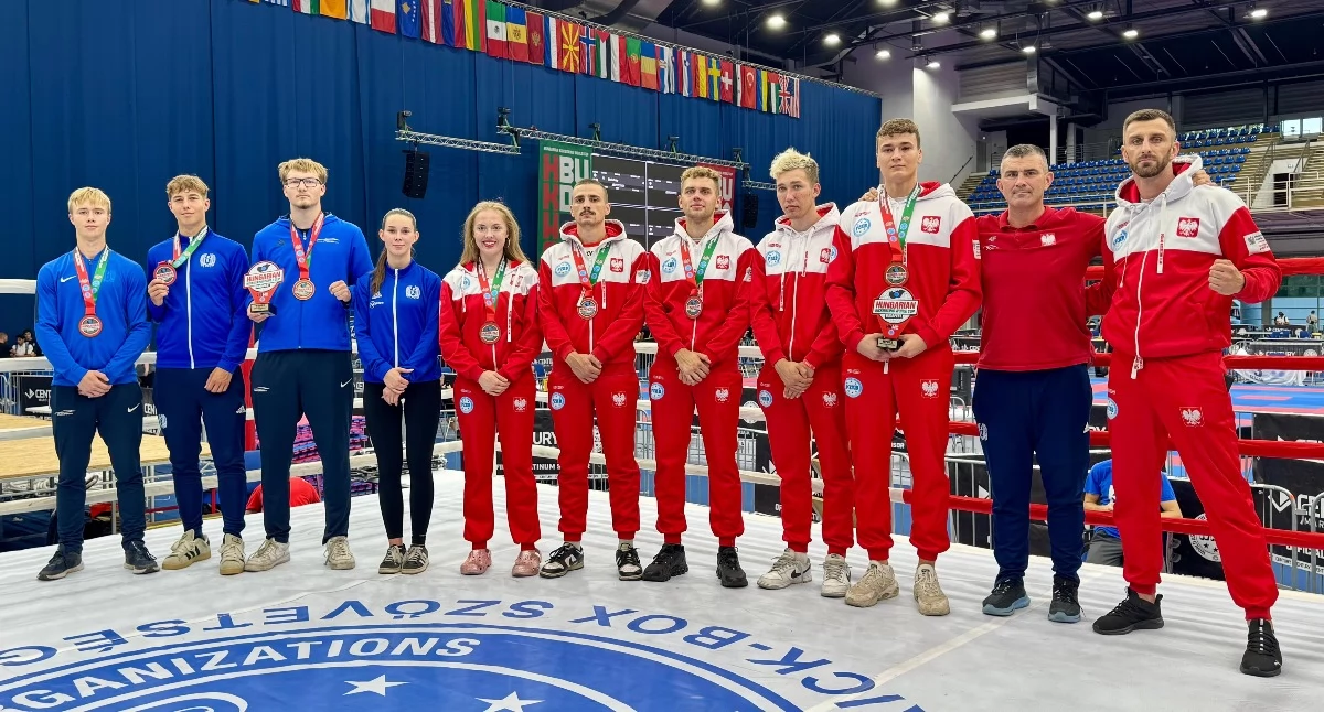 Sporty walki, Siedem medali Rebeli Kartuzy Budapeszcie Kaszubscy kickbokserzy światowej czołówce - zdjęcie, fotografia
