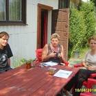 Od lewej: Małgorzata Pelowska, pedagog Irena Ziomkowska oraz kierowniczka grupy Natalia...