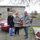 Od lewej: Emilia Żołnowska z mamą Teresą i Edward Budzyń /fot. Longina Templin