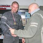 Wicemistrz turnieju Krzysztof Dołaszewski (po lewej)