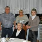 Stefania Kryszewska z Urszulą i Wojciechem Dunstami oraz Janiną Drewing