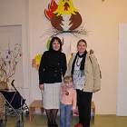 Dyr. Joanna Wróbel (z lewej) i Krystyna Kobiela z trzyletnią Martą /fot. Longina Templin