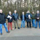 Radny Stanisław Groth z przedstawicielami protestujących mieszkańców /fot. Longina Templin