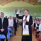 Ksiądz Stanisław Linda poświęcił nowy obiekt /fot. Longina Templin