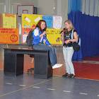 Martyna Bazychowska i Iga Fierka w inscenizacji pt. 