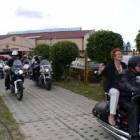 Kawalkada motocyklistów otwierała jarmarkowy korowód /fot. Longina Templin