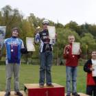 Podium żaków: (od lewej) Tomasz Rzeszutek, Szymon Sajnok, Radosław Wysocki    /fot. Jan...