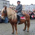 Marszałek Piłsudski przybył na kartuski Rynek /fot. Andrzej Baranowski