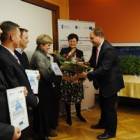 Wręczanie pamiątkowych dyplomów /fot. Łukasz Łuczak