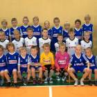 Rocznik 2009/10 z trenerami Christianem Domaschke i Patrykiem Machollem /fot....