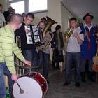 Tworzone ad hoc zespoły zachęcały do wspólnej zabawy /fot. Longina Templin