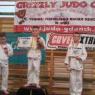 Maciej Pranczke (I) i Dominik Skrzypkowski (III) w kategorii wagowej do 44 kg /fot....
