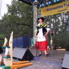 Genowefa Czech podczas prezentacji na scenie /fot. Longina Templin