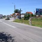 Józef Gogoliński domaga się w imieniu mieszkańców oznaczenia przejść dla pieszych /fot....