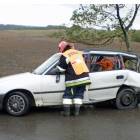 Egiertowo. 18 września, zderzenie mercedesa z oplem /fot. nadesłane/KPPSP Kartuzy