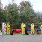 Ratowniczki OSP Gdańsk wraz z wyszkolonymi psami /fot. Natalia Bobrowska
