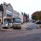 Od środy na Placu Brunona wylewane są już pierwsze warstwy asfaltu /fot. BG