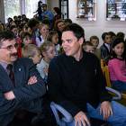 Wiceburmistrz gminy Kartuzy, Ryszard Mielewczyk oraz pisarz Grzegorz Kasdepke