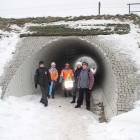 Bezpieczne przejście przez tunel /fot. Longina Templin