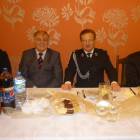 Od lewej: komendant powiatowy Edmund Kwidziński, przewodniczący rady powiatu Mieczysław...
