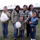 Maria Hallmann z córkami i wnukami /fot. Longina Templin