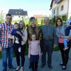 Sołtys Alojzy Byczkowski z rodziną /fot. Longina Templin
