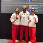 Sara Elwart, Dominika Szatkowski wraz z trenerem Patrykiem Wendt /fot. nadesłane
