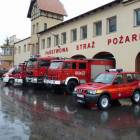 Po minucie syreny zamilkły, a auta wprowadzono ponownie do garażu /fot. BG