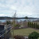 To widok z okna domu pani Salman. Wkrótce przesłonić może go 2-metrowy betonowy płot....