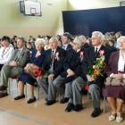 Zaproszeni goście wraz z młodzieżą śpiewali piosenki z lat swojej młodości /fot....