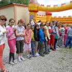 Janina Kąkol z klasą 4 a Szkoły Podstawowej w Przodkowie /fot. Longina Templin