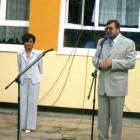 Pani dyrektor Danuta Rek oraz burmistrz gminy Kartuzy - Mieczysław Grzegorz Gołuński.