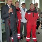 Podziękowania wręczył bohaterom prezes Powiatowego Centrum Zdrowia, Karol Góralski...