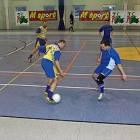 Oldboys Małkowo (niebiesko żółte stroje) - byli najlepsi w rywalizacji o miejsca 7 - 10