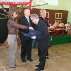 Nagrody burmistrza. Nie wszystkich całowano w rękę...