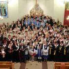 Wszyscy uczestnicy zjazdu wykonali Hymn Śpiewaków Kaszubskich /fot. Longina Templin