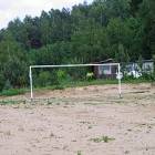 Jednym z obiektów wykonanych własnym sumptem jest boisko sportowe. /fot. Iz