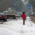 Niestety, choć rację przeznali im już nawet kartuscy radni, chodnik raczej nie prędko...