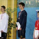 Jakub Skierka odbiera jeden z trzech złotych medali /fot. nadesłane