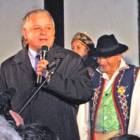 Lech Kaczyński witany był przez muzyków z zespołu kaszubskiego.