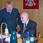Ryszard Peek (PO) i nowy przewodniczący w czasie pierwszych chwil wspólnej pracy dla...